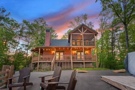 Views In - Waffle Bar-king Bed-hottub Holiday home