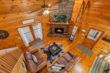 Views In - Waffle Bar-king Bed-hottub Ellijay